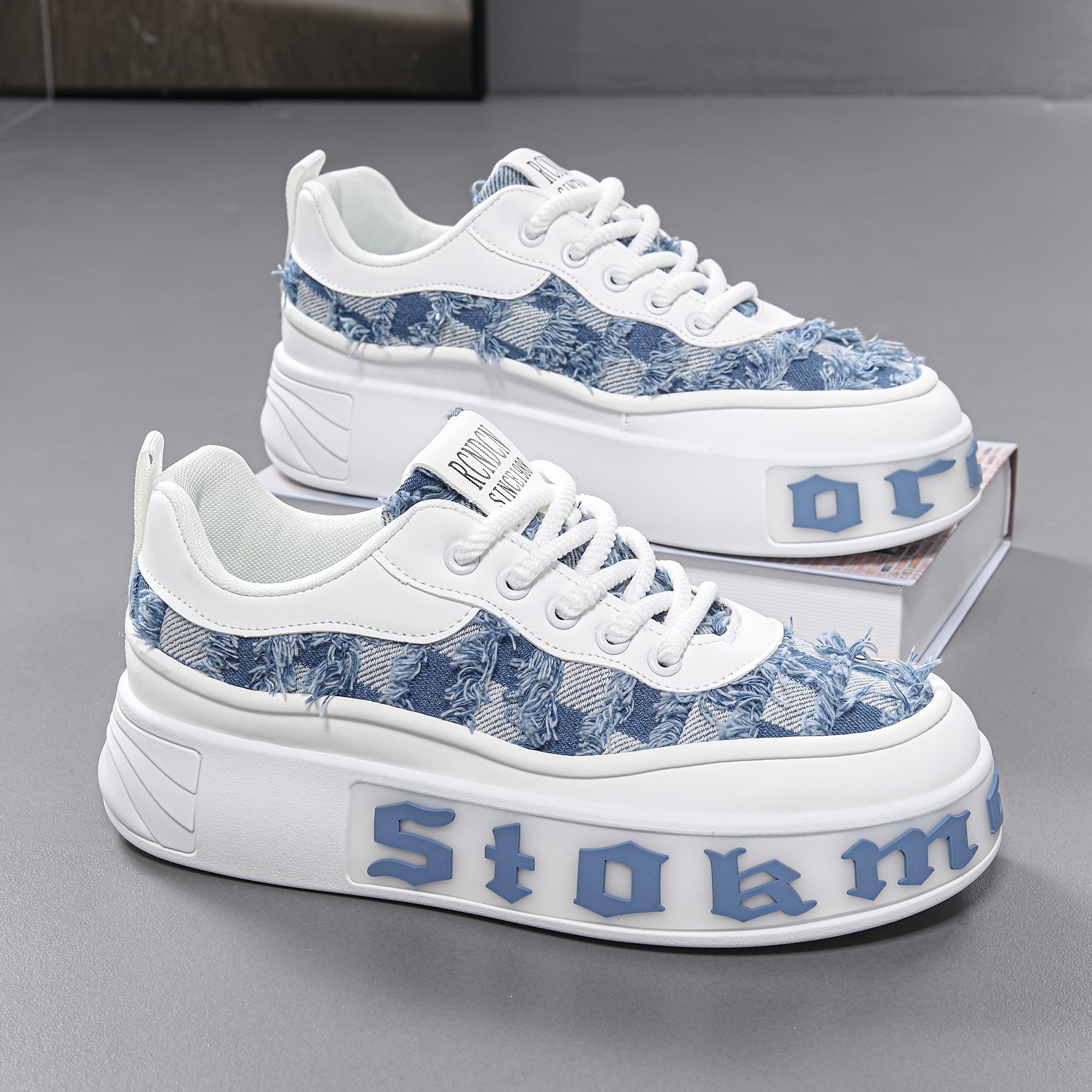 StreetGrid Sneakers